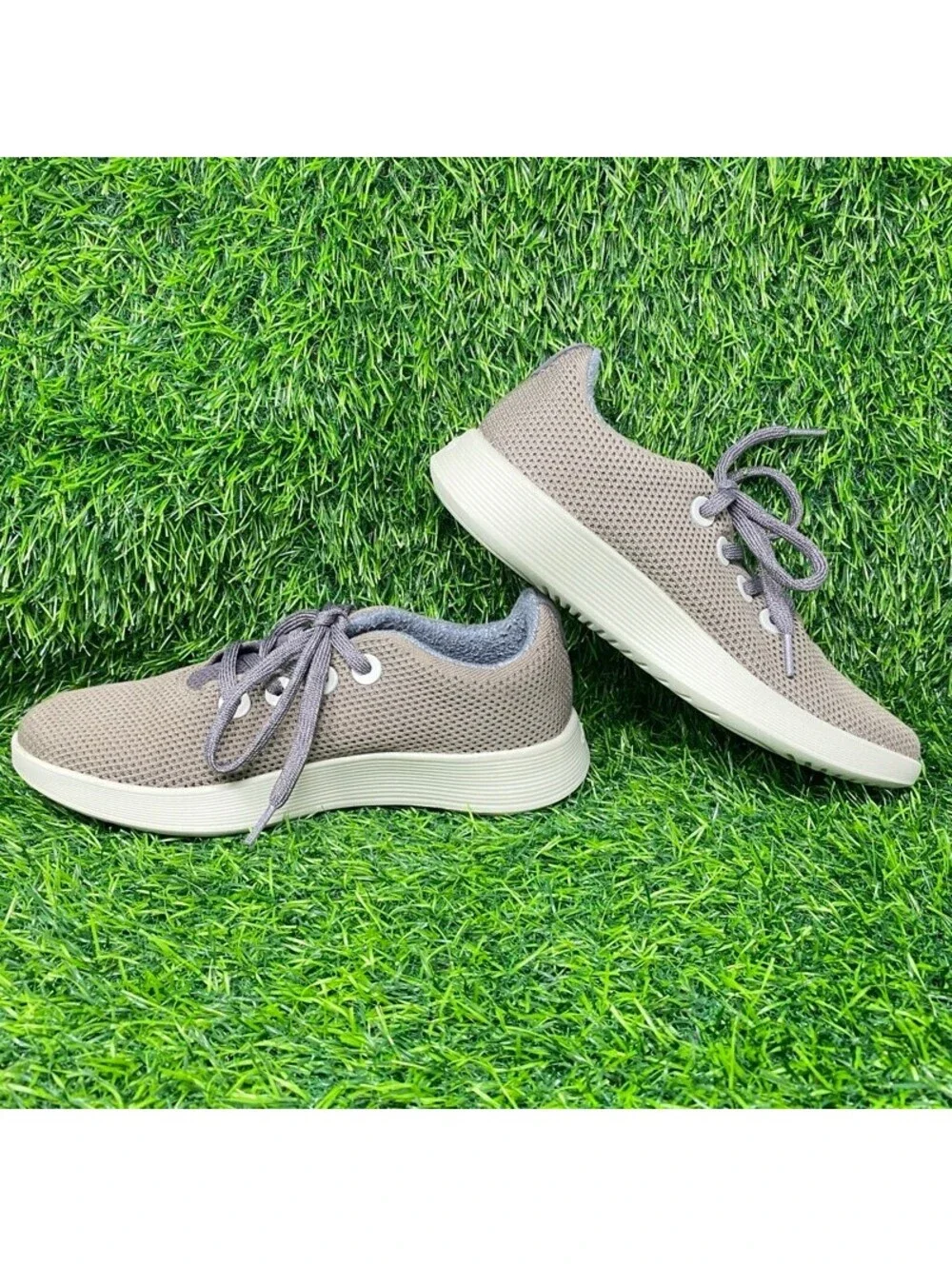 Allbirds Tree Runners Women’s 9.5 Gray Low Top Lightweight Sneakers 2289